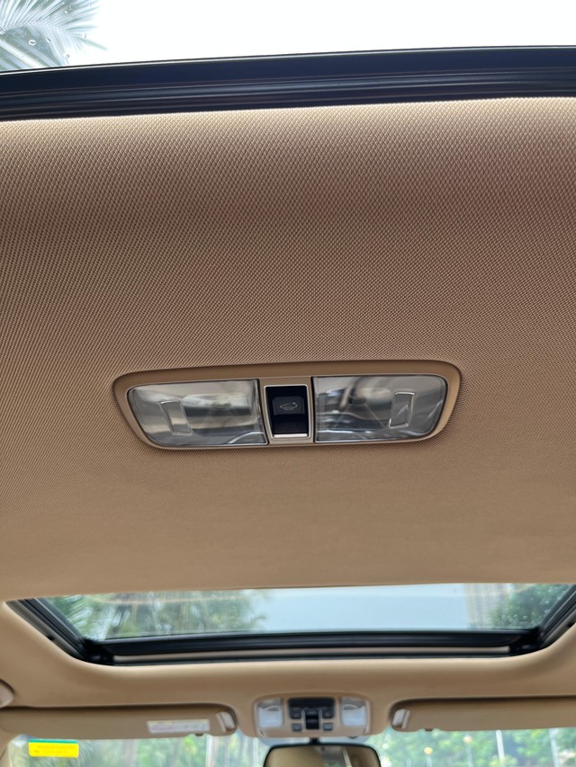 Second-hand 2022 Kia Carnival Limousine for sale in Mumbai-55