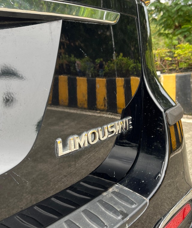 Second-hand 2022 Kia Carnival Limousine for sale in Mumbai-19