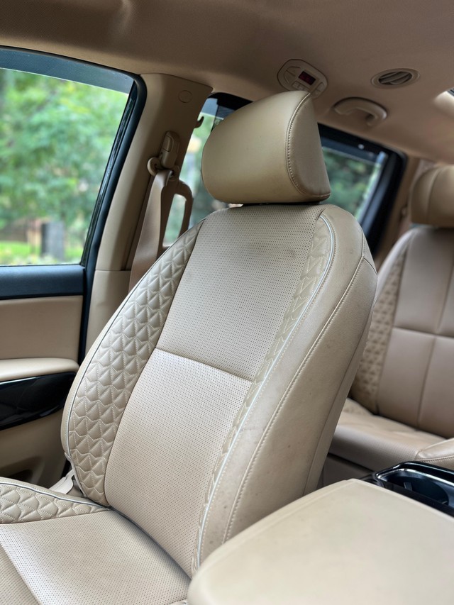 Second-hand 2022 Kia Carnival Limousine for sale in Mumbai-62