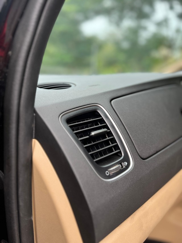 Second-hand 2022 Kia Carnival Limousine for sale in Mumbai-16