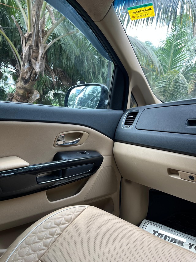 Second-hand 2022 Kia Carnival Limousine for sale in Mumbai-51