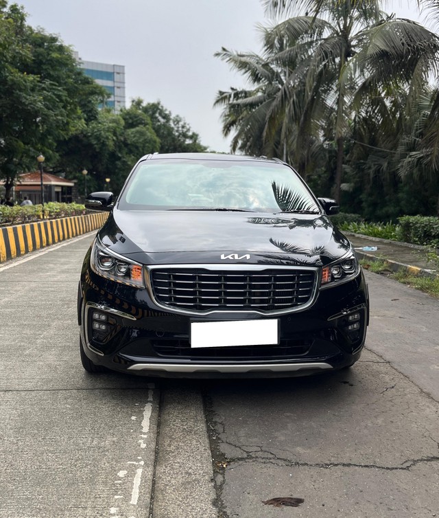 Second-hand 2022 Kia Carnival Limousine for sale in Mumbai-36