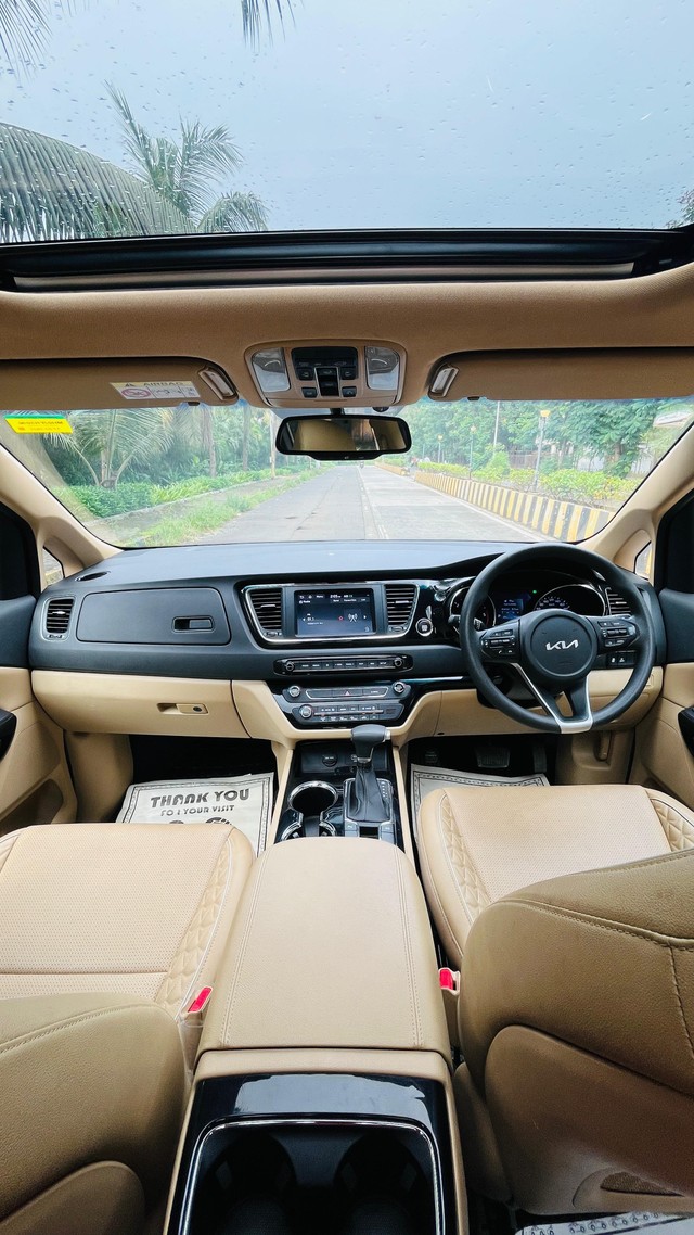 Second-hand 2022 Kia Carnival Limousine for sale in Mumbai-46