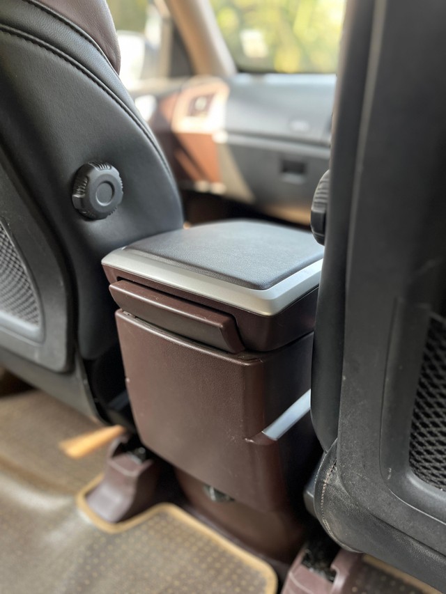 Second-hand 2014 Mahindra XUV500 W8 FWD for sale in Mumbai-33