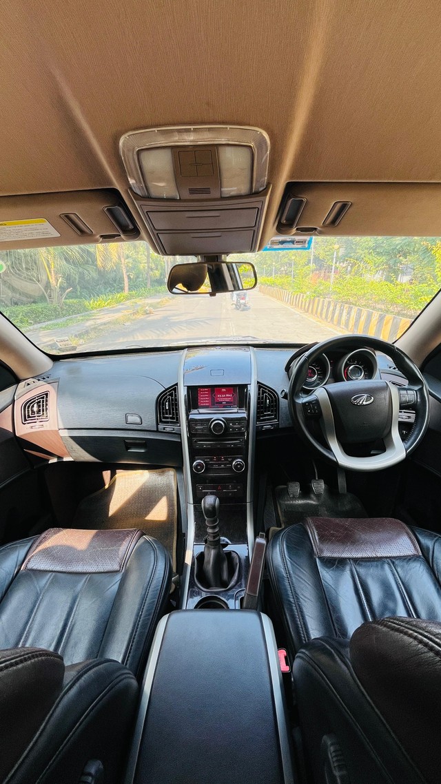 Second-hand 2014 Mahindra XUV500 W8 FWD for sale in Mumbai-31