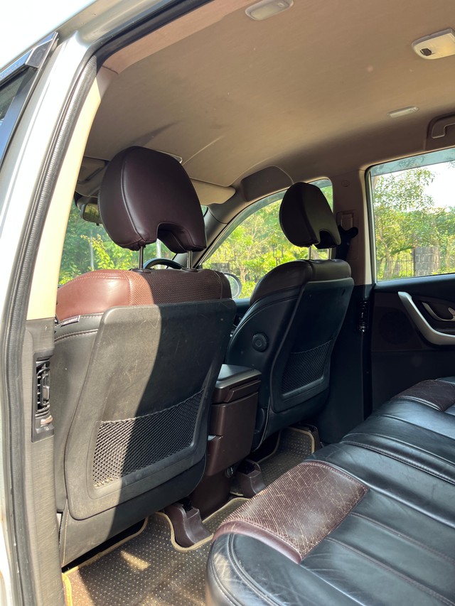 Second-hand 2014 Mahindra XUV500 W8 FWD for sale in Mumbai-42