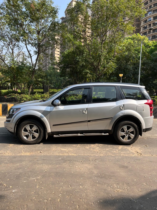 Second-hand 2014 Mahindra XUV500 W8 FWD for sale in Mumbai-2