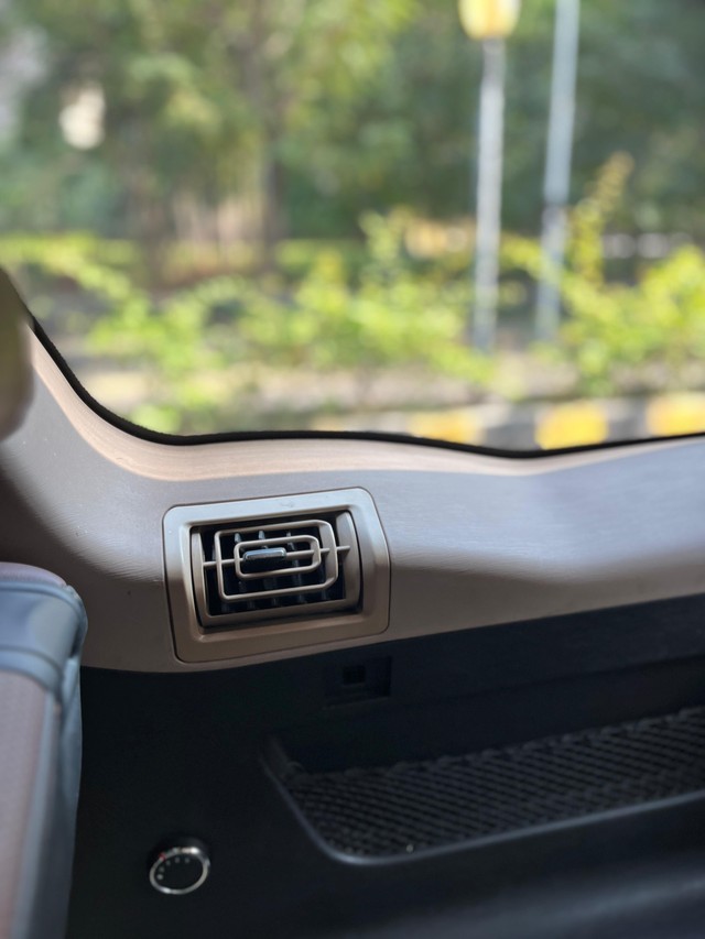 Second-hand 2014 Mahindra XUV500 W8 FWD for sale in Mumbai-29