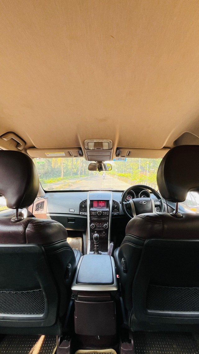 Second-hand 2014 Mahindra XUV500 W8 FWD for sale in Mumbai-44