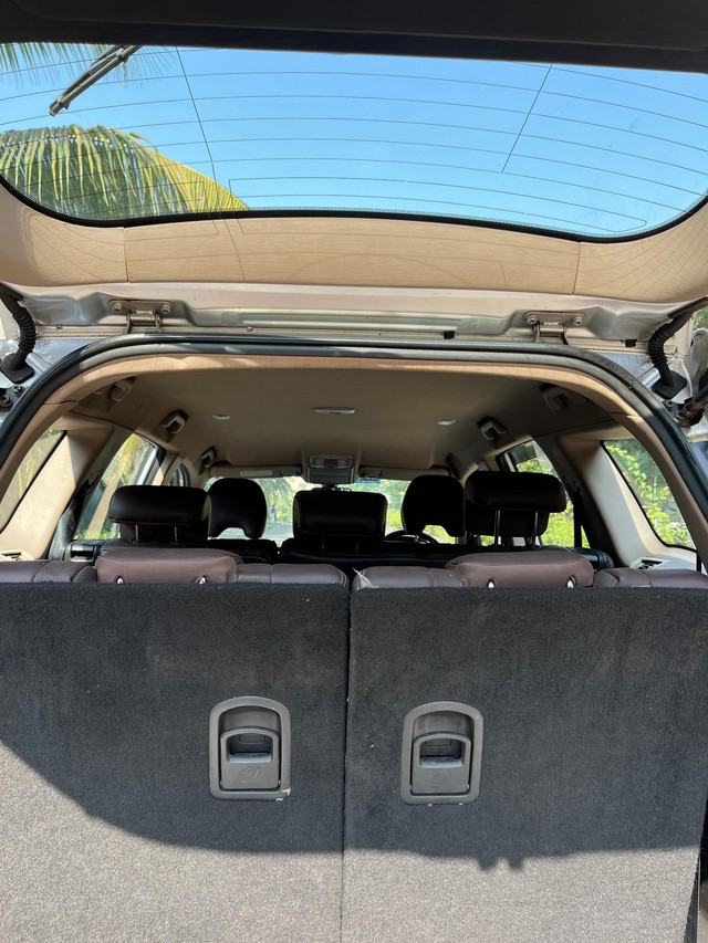 Second-hand 2014 Mahindra XUV500 W8 FWD for sale in Mumbai-19