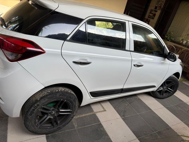 Second-hand 2015 Hyundai i20 Active 1.4 SX for sale in Ludhiana-7