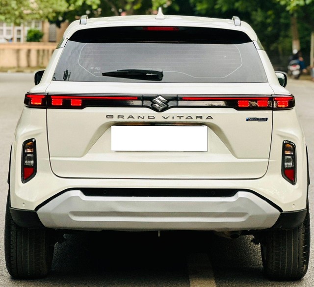 Second-hand 2024 Maruti Grand Vitara Alpha for sale in New Delhi-2