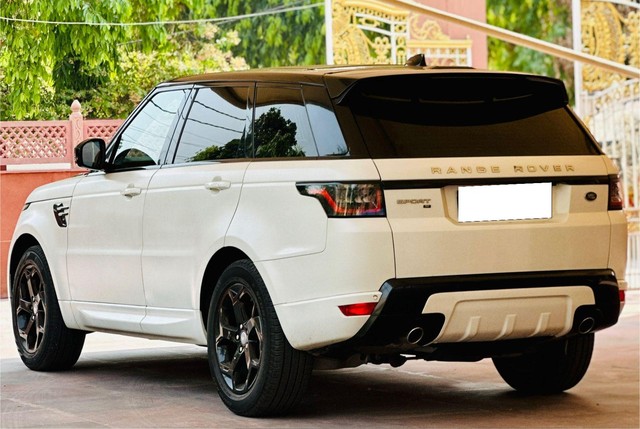 Second-hand 2021 Land Rover Range Rover Sport 2.0 Petrol SE for sale in New Delhi-8