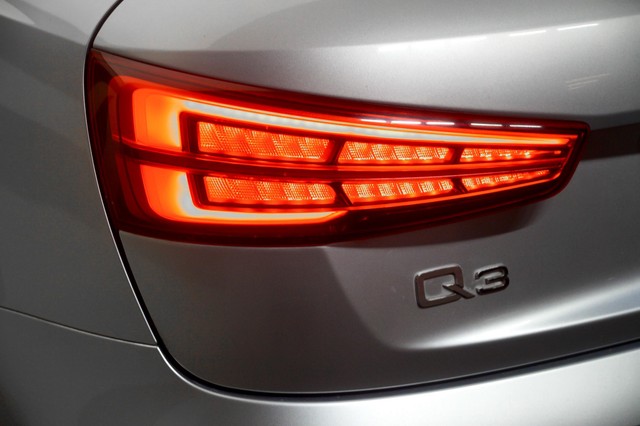 Second-hand 2017 Audi Q3 35 TDI Quattro Premium for sale in New Delhi-6