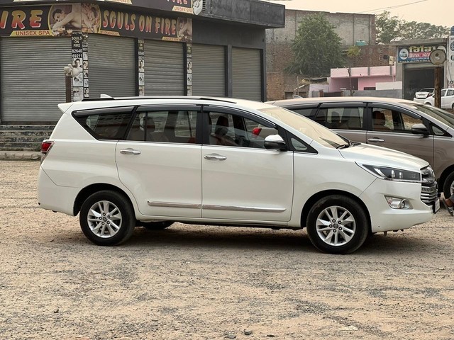 Second-hand 2018 Toyota Innova Crysta 2.4 VX MT 8S BSIV for sale in Patran-2