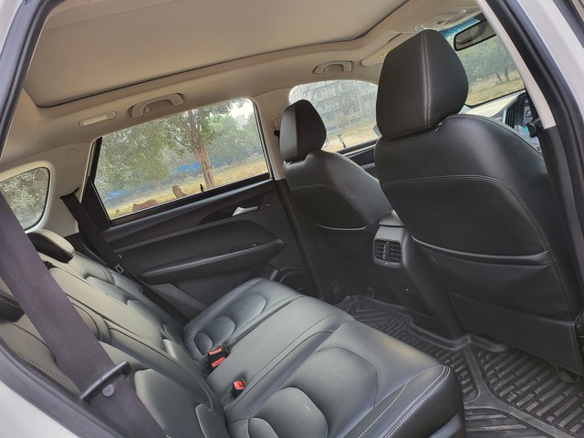 Second-hand 2020 MG Hector Sharp Diesel MT for sale in New Delhi-7