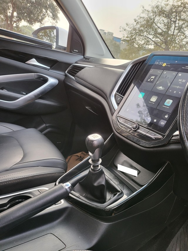 Second-hand 2020 MG Hector Sharp Diesel MT for sale in New Delhi-9