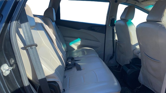 Second-hand 2019 Mahindra Marazzo M2 BSIV for sale in Ahmedabad-16