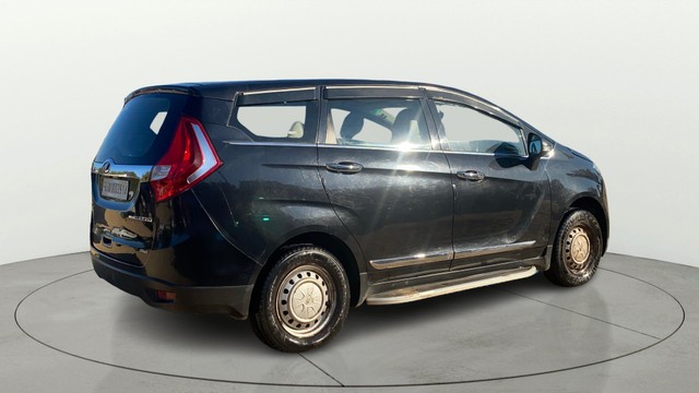 Second-hand 2019 Mahindra Marazzo M2 BSIV for sale in Ahmedabad-2