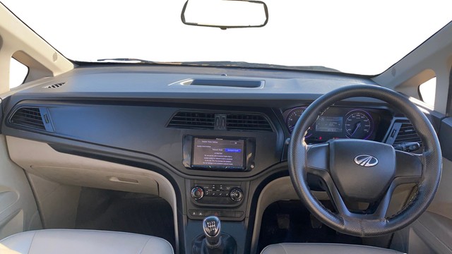 Second-hand 2019 Mahindra Marazzo M2 BSIV for sale in Ahmedabad-10