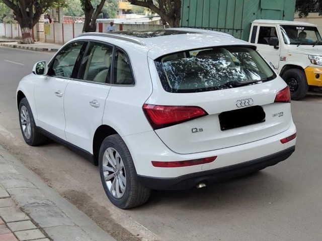 Second-hand 2015 Audi Q5 30 TDI quattro Premium Plus for sale in Bangalore-4