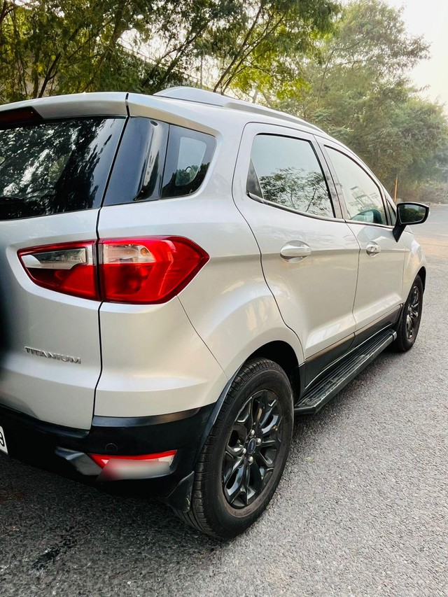 Second-hand 2016 Ford Ecosport 1.5 Petrol Titanium Plus BSIV for sale in New Delhi-2