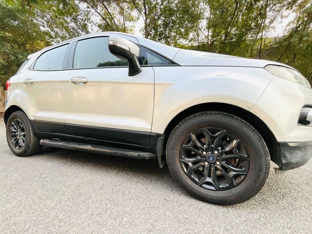 Second-hand 2016 Ford Ecosport 1.5 Petrol Titanium Plus BSIV for sale in New Delhi-16