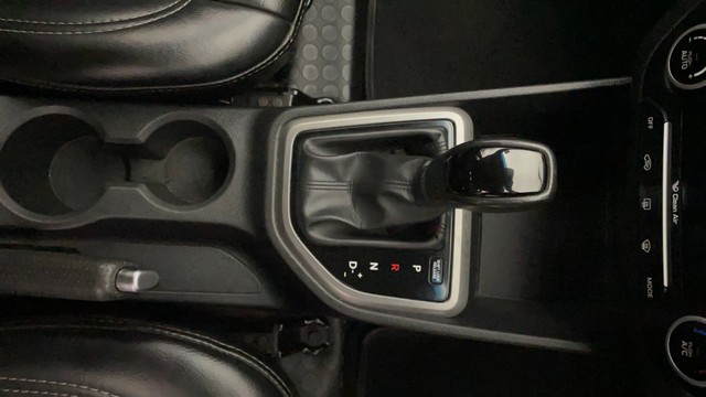 Second-hand 2016 Hyundai Creta 1.6 VTVT AT SX Plus for sale in Kochi-13