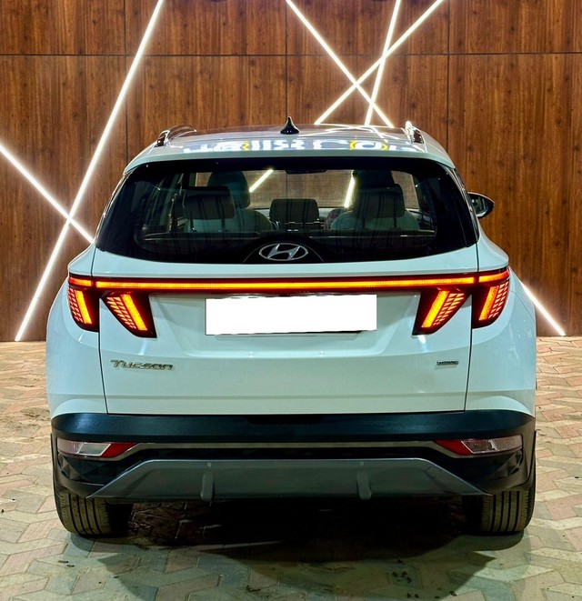 Second-hand 2023 Hyundai Tucson Signature Diesel 4WD AT for sale in Madurai-2