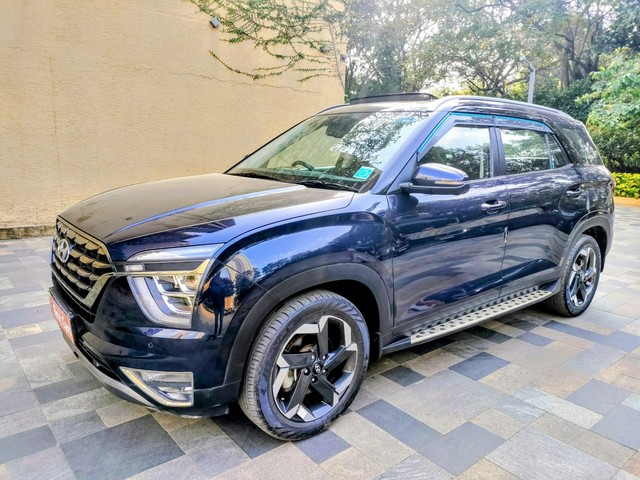 Second-hand 2023 Hyundai Alcazar Signature for sale in Bangalore-8