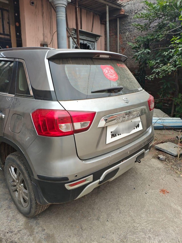 Second-hand 2016 Maruti Vitara Brezza ZDi for sale in Mandsaur-8