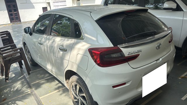 Second-hand 2022 Toyota Glanza V for sale in New Delhi-4