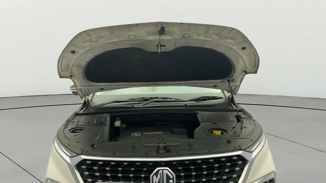 Second-hand 2021 MG Hector Sharp Diesel Dualtone for sale in Kochi-9