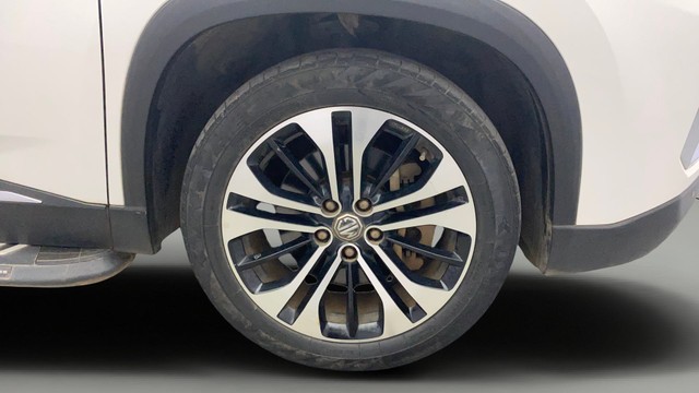 Second-hand 2021 MG Hector Sharp Diesel Dualtone for sale in Kochi-24