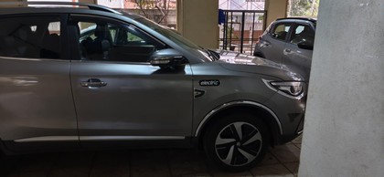 MG ZS EV Exclusive - Photo 1