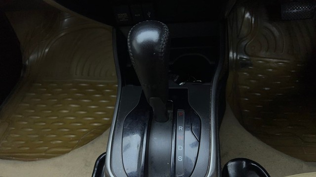 Second-hand 2014 Honda City VX MT for sale in Coimbatore-12