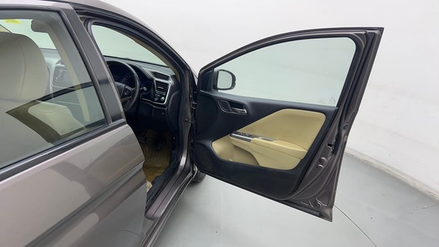 Second-hand 2014 Honda City VX MT for sale in Coimbatore-16