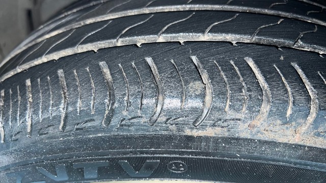 Second-hand 2014 Honda City VX MT for sale in Coimbatore-39