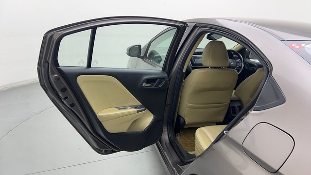 Second-hand 2014 Honda City VX MT for sale in Coimbatore-27