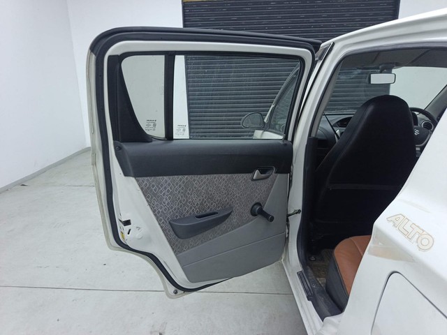 Second-hand 2016 Maruti Alto 800 LXi for sale in Visakhapatnam-37