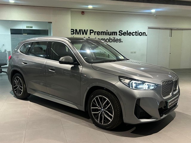 Second-hand 2024 BMW iX1 xDrive30 M Sport for sale in Gurgaon-13