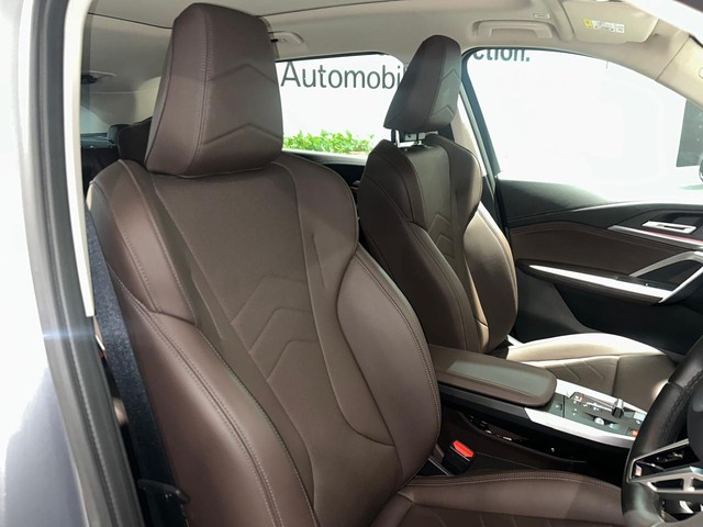 Second-hand 2024 BMW iX1 xDrive30 M Sport for sale in Gurgaon-12