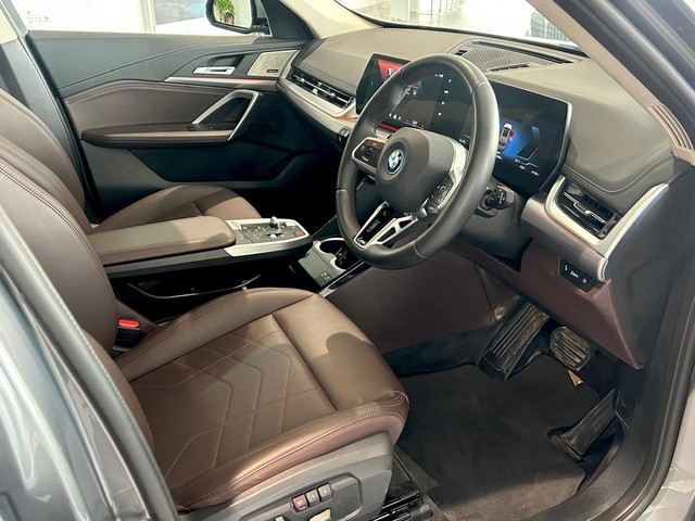 Second-hand 2024 BMW iX1 xDrive30 M Sport for sale in Gurgaon-16