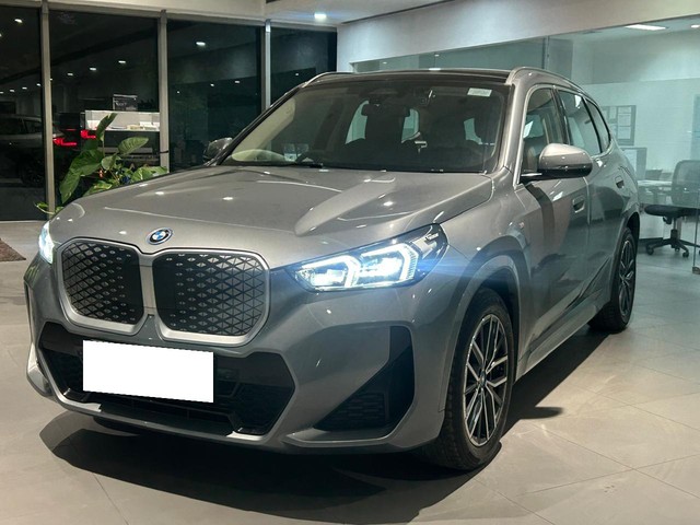 Second-hand 2024 BMW iX1 xDrive30 M Sport for sale in Gurgaon-10