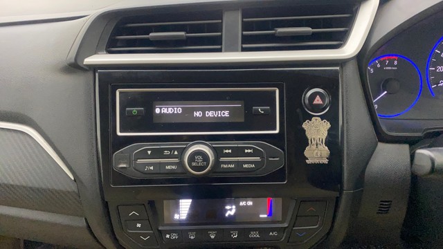 Second-hand 2018 Honda Brio 1.2 S Option MT for sale in Gulbarga-22