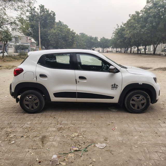 Second-hand 2017 Renault KWID 1.0 AMT RXT for sale in Ludhiana-1