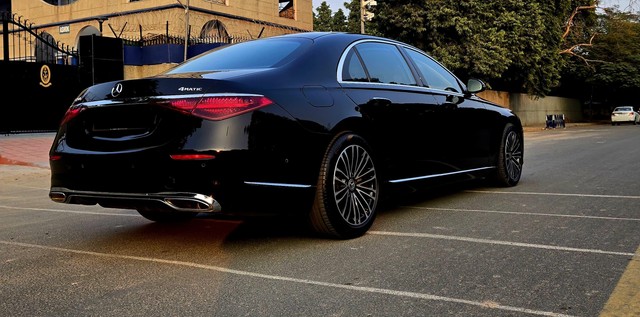 Second-hand 2022 Mercedes-Benz S-Class S450 4Matic BSVI for sale in New Delhi-16
