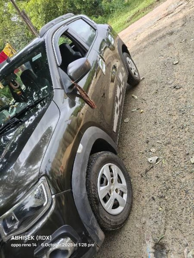 Second-hand 2018 Renault KWID 1.0 RXT for sale in Paschim Medinipur-3