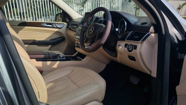 Second-hand 2018 Mercedes-Benz GLE 250d for sale in New Delhi-20