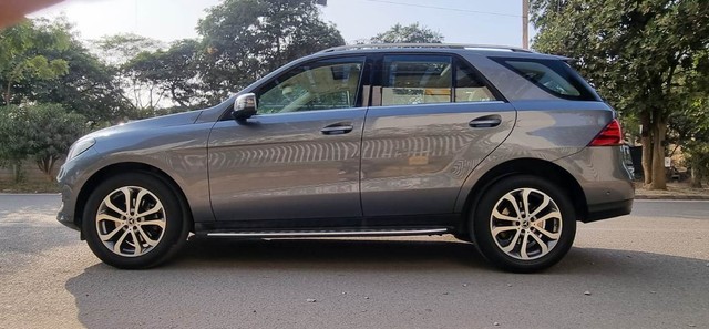 Second-hand 2018 Mercedes-Benz GLE 250d for sale in New Delhi-2